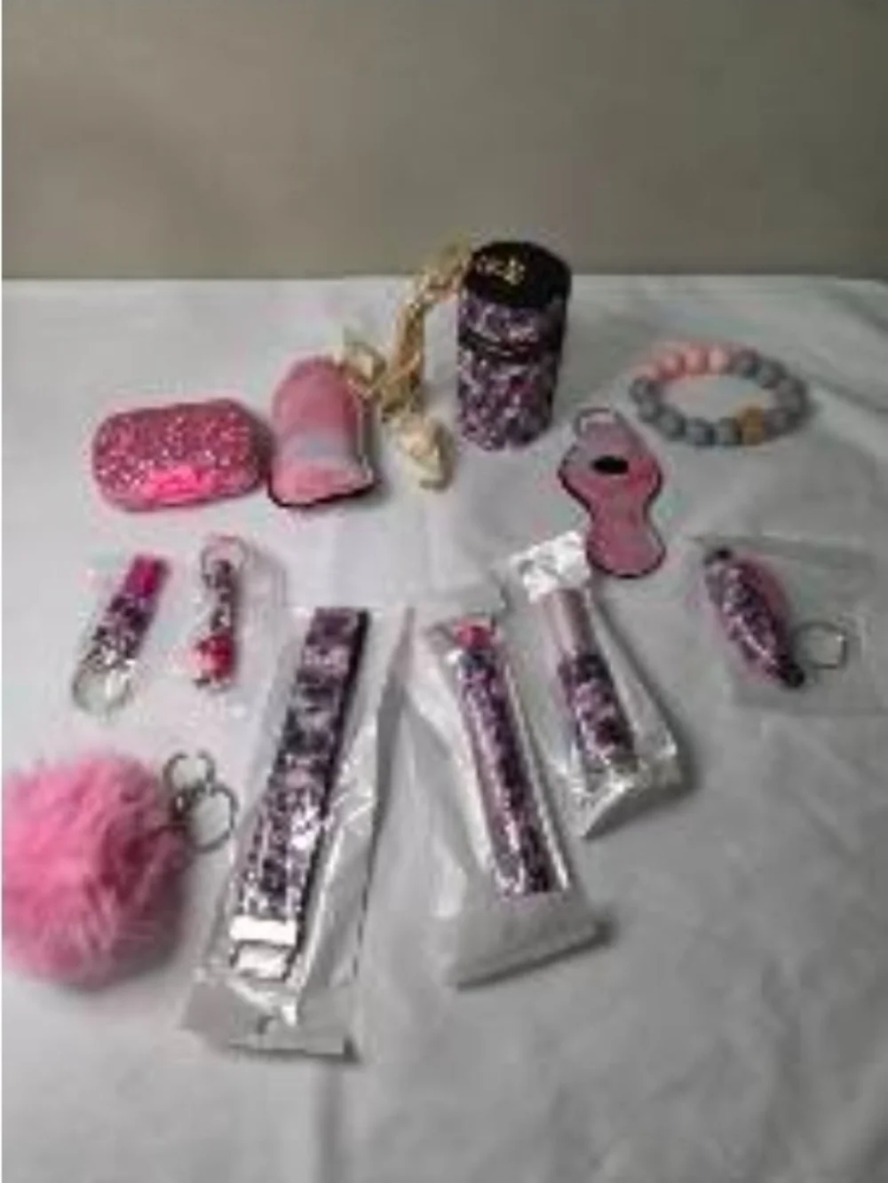 Kids Pink Accessory Gift Set - Assorted Pink Charms & Keychains